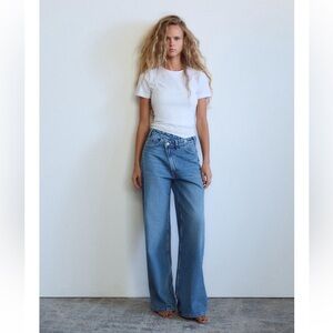 Zara wide leg asymmetric front zip and metal buttons closure